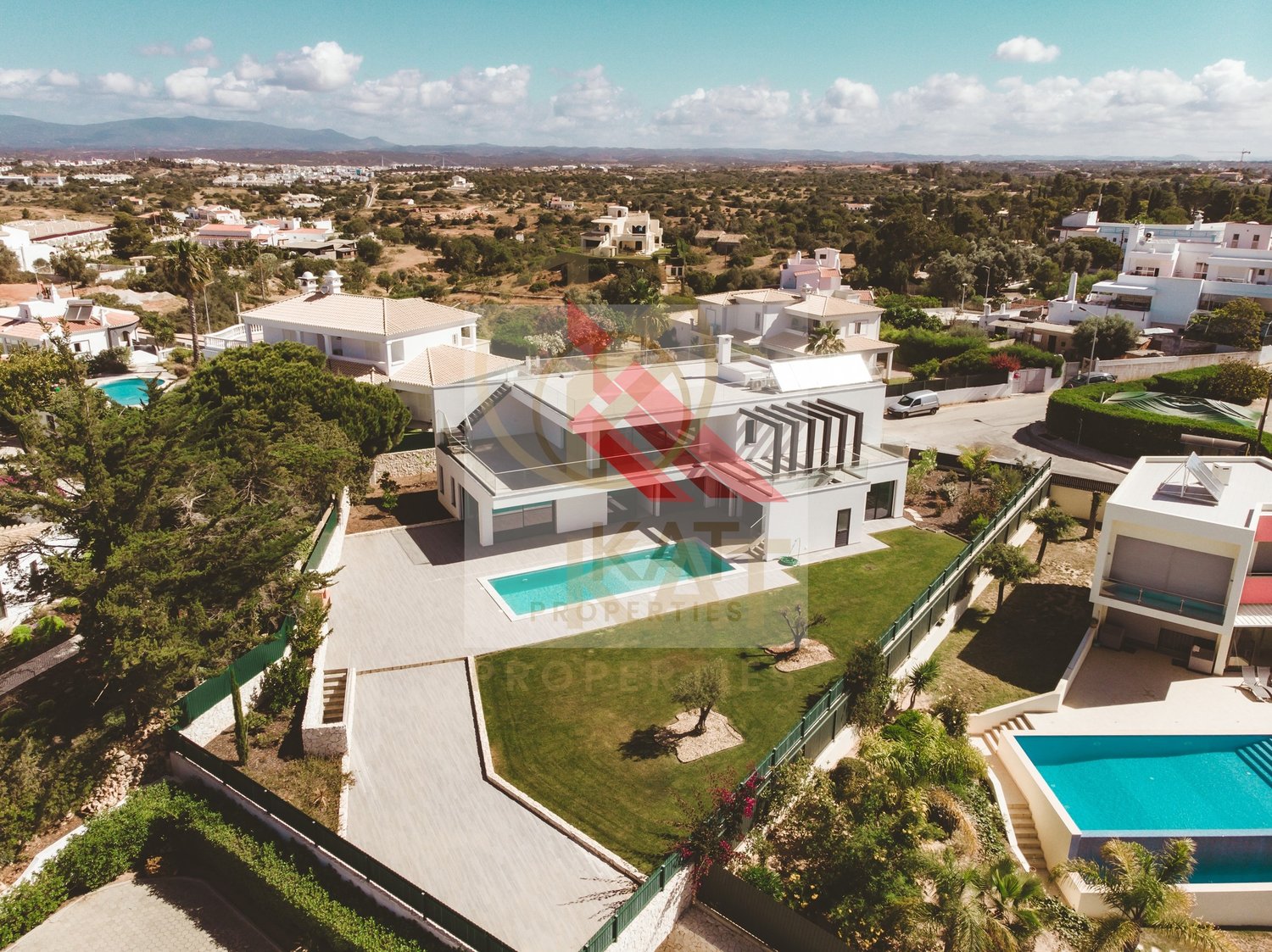 Agência Imobiliária de Luxo em Carvoeiro Algarve Kat Properties