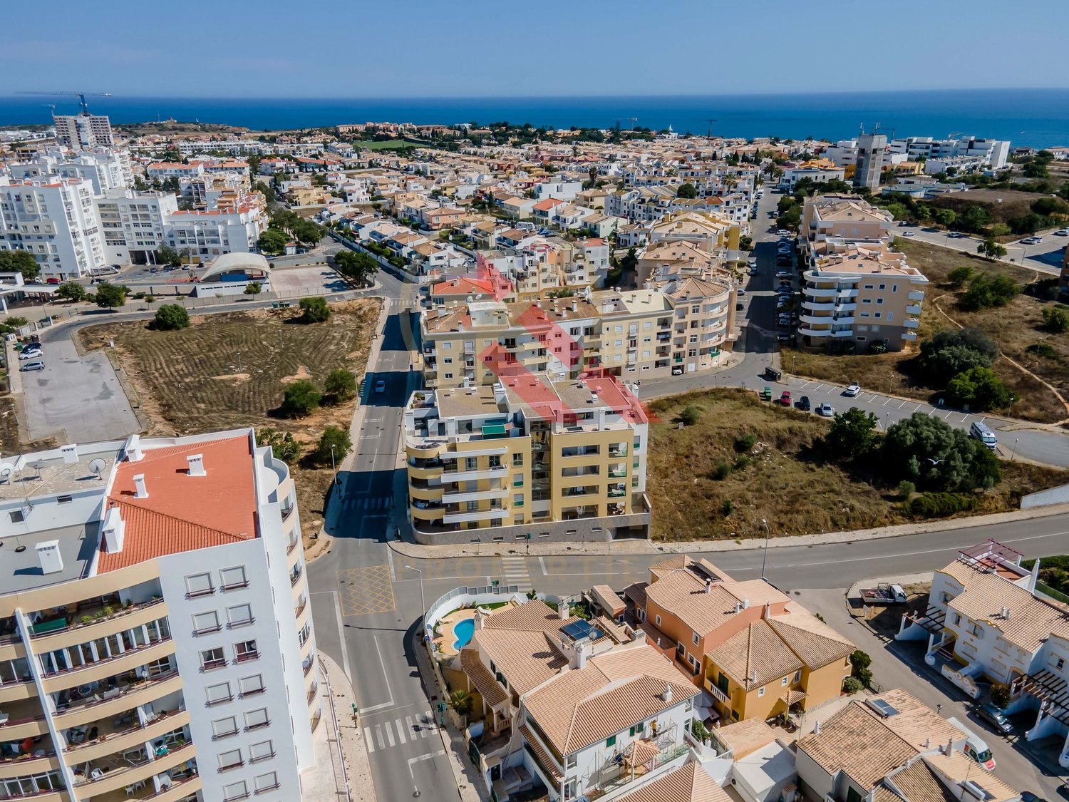 Moradia T3, a curta distância a pé da Praia de Porto de Mós, Lagos