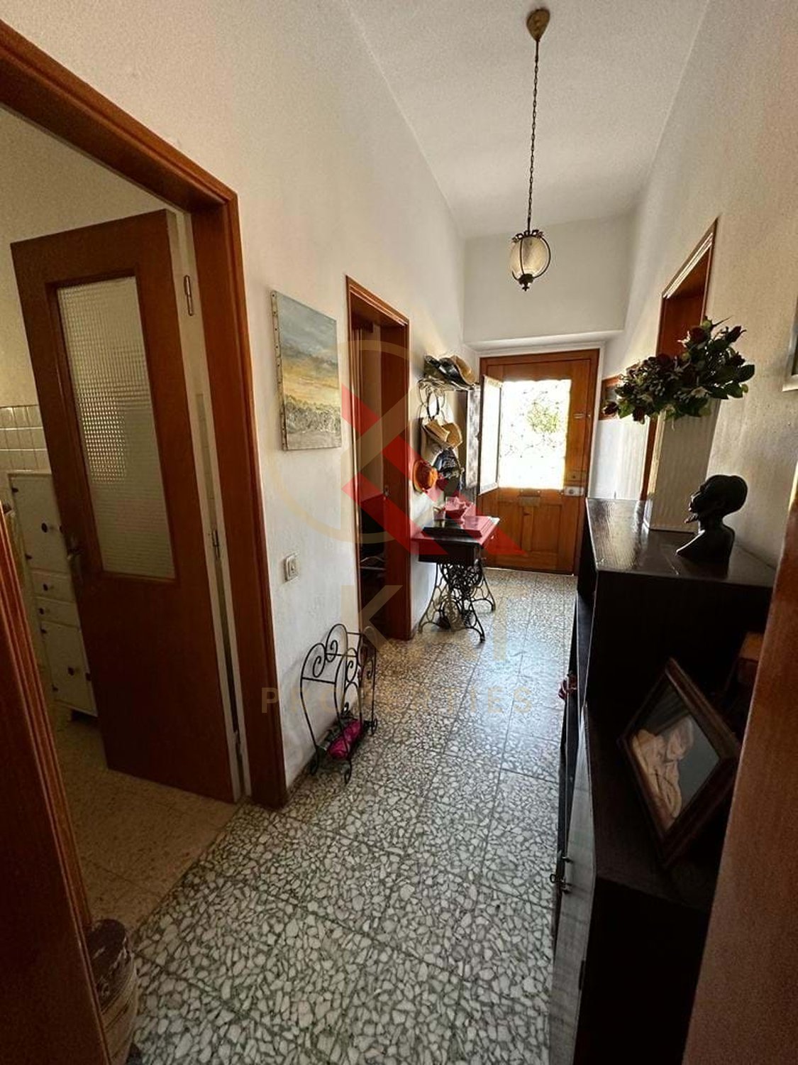 Casa térrea com terreno em Silves