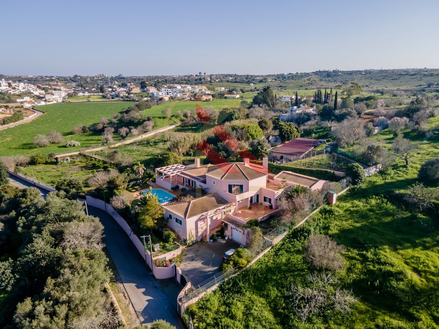  Moradia com piscina à venda no Calvário