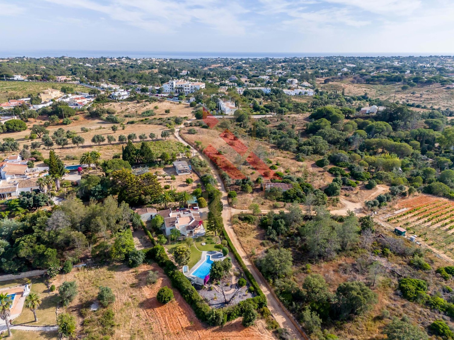 Moradia à Venda em Caramujeira, Vale D´el Rei com Piscina 