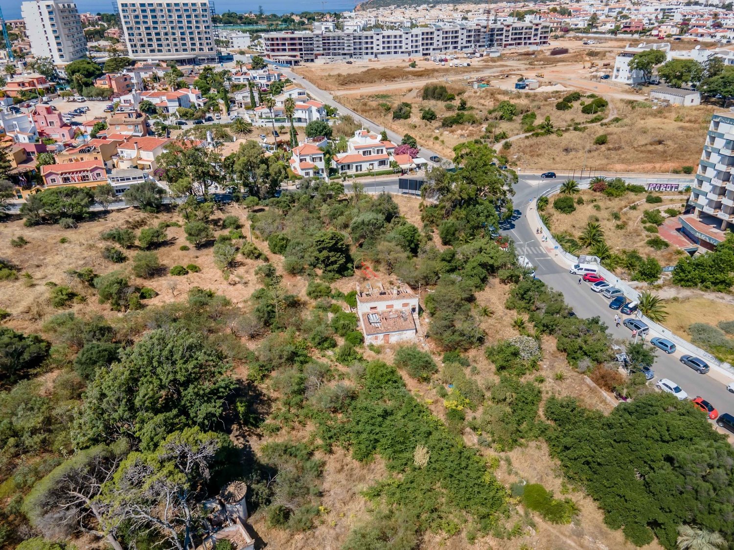 Building plot, Praia de D. Ana, Lagos