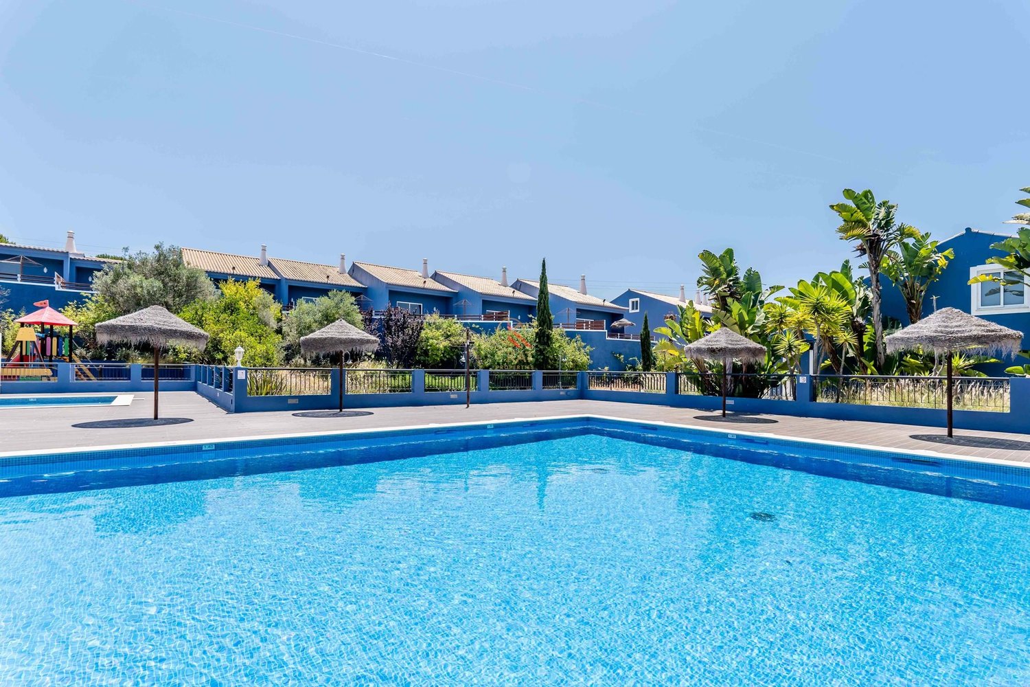 Tourist Village, Luz, Lagos