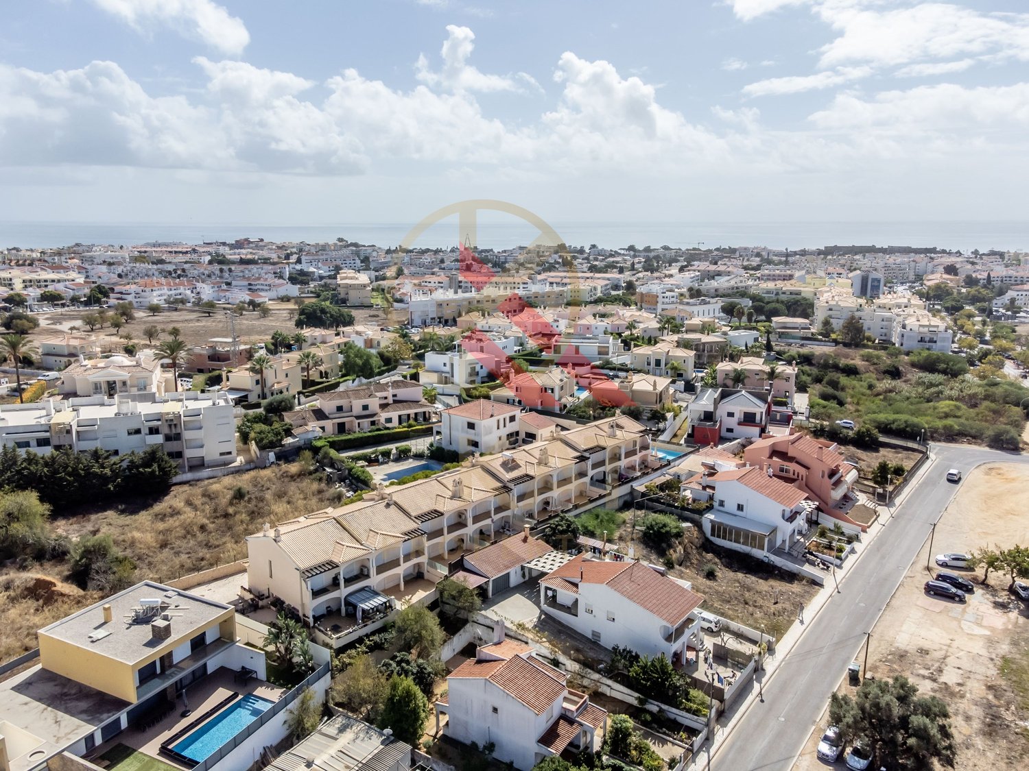 Moradia Geminada à Venda em Albufeira