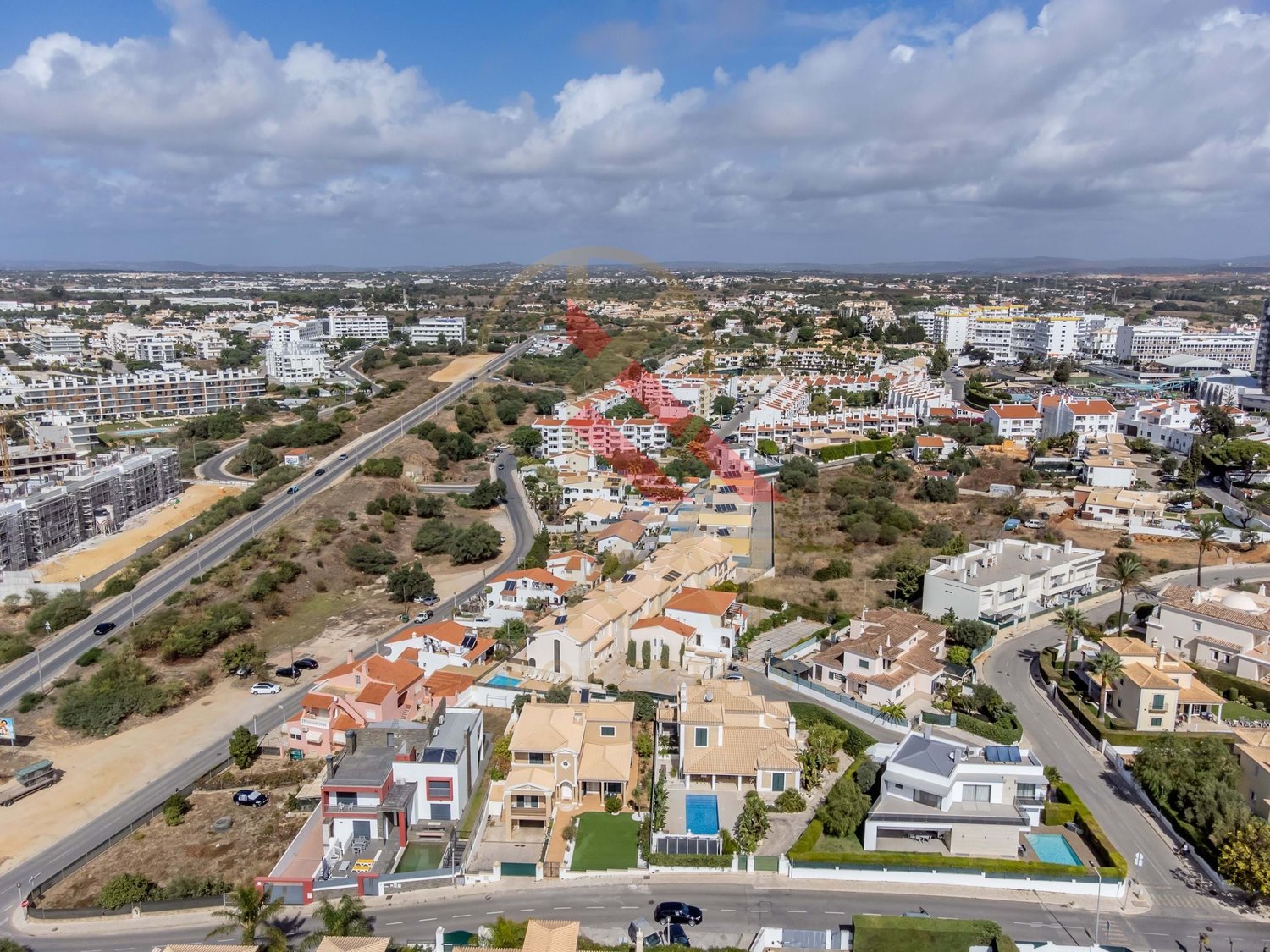 Moradia Geminada à Venda em Albufeira