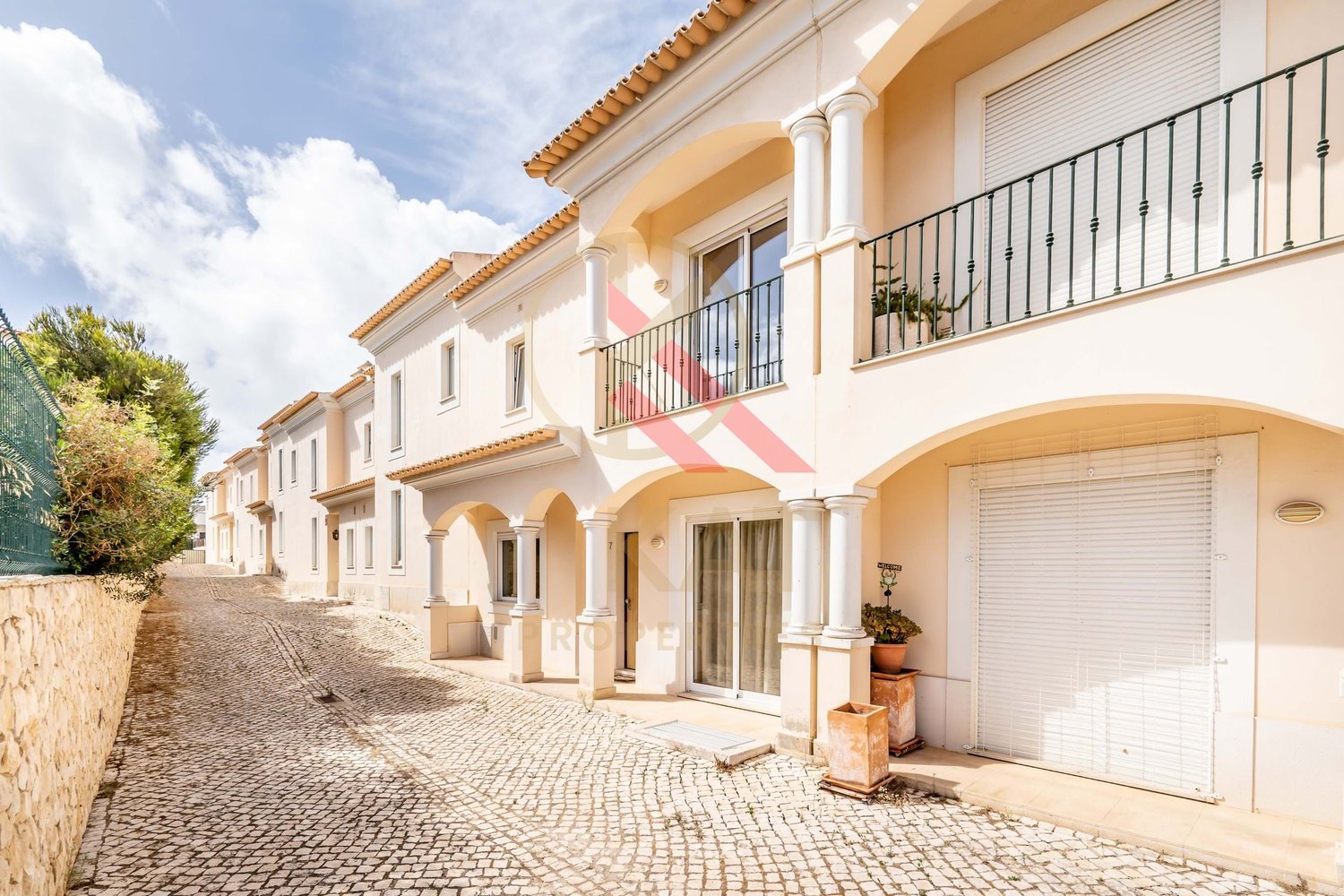 Moradia Geminada à Venda em Albufeira