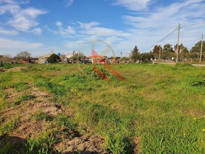 Terreno Urbano em Samora Correia, com versatilidade e com um Potencial em 1580m²