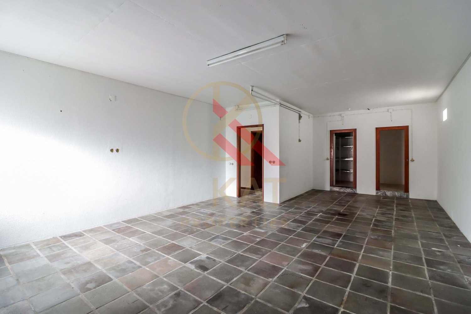 Oportunidade Imperdível! Moradia T6, Torres Vedras – Perfeita para investimento ou Moradia Bifamiliar