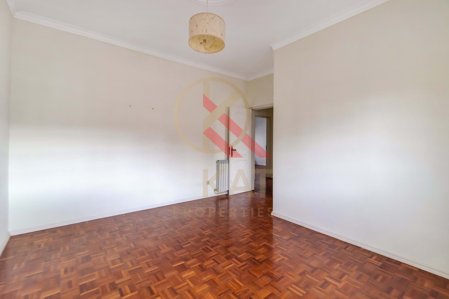 Oportunidade Imperdível! Moradia T6, Torres Vedras – Perfeita para investimento ou Moradia Bifamiliar
