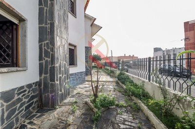 Oportunidade Imperdível! Moradia T6, Torres Vedras – Perfeita para investimento ou Moradia Bifamiliar