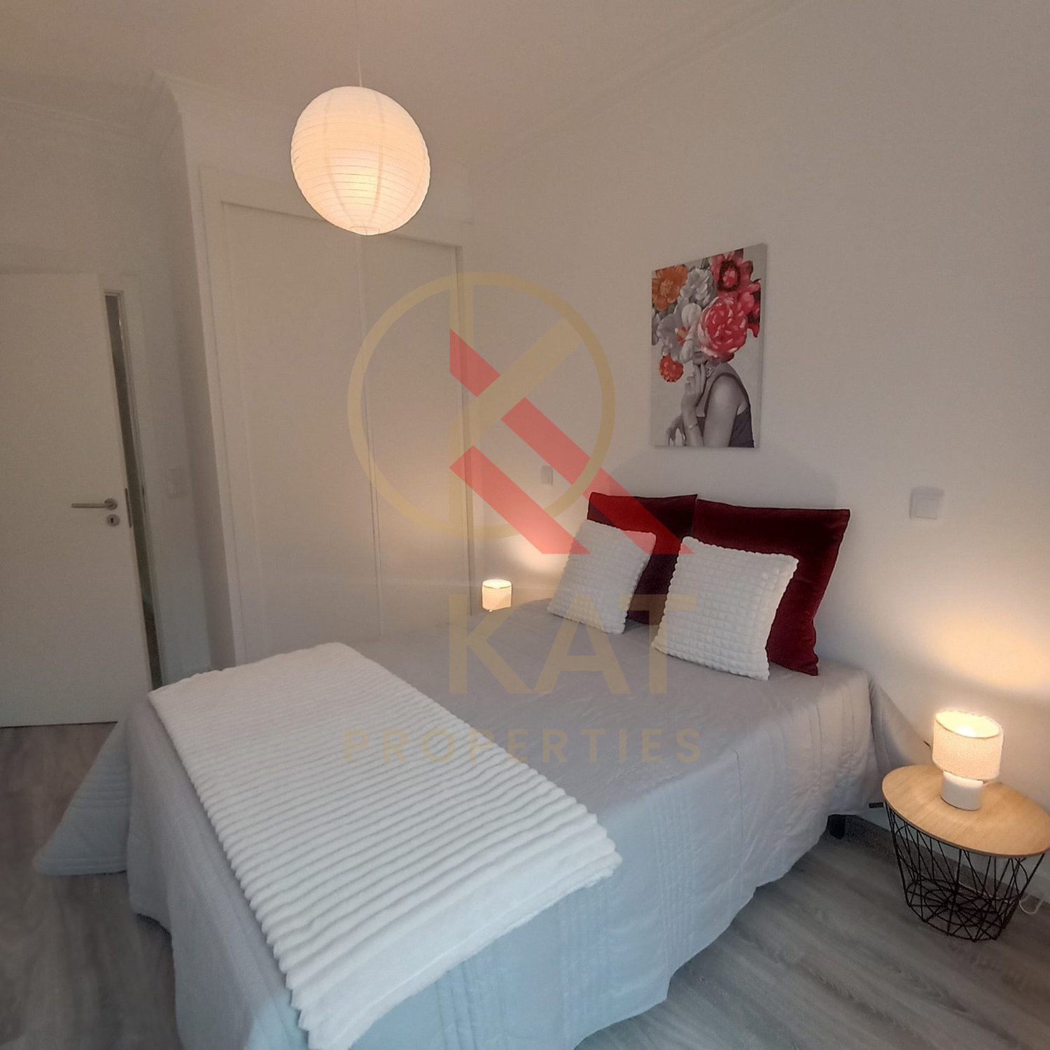 Apartamento T3, Espaçoso e com Vista Rio, em São Vicente