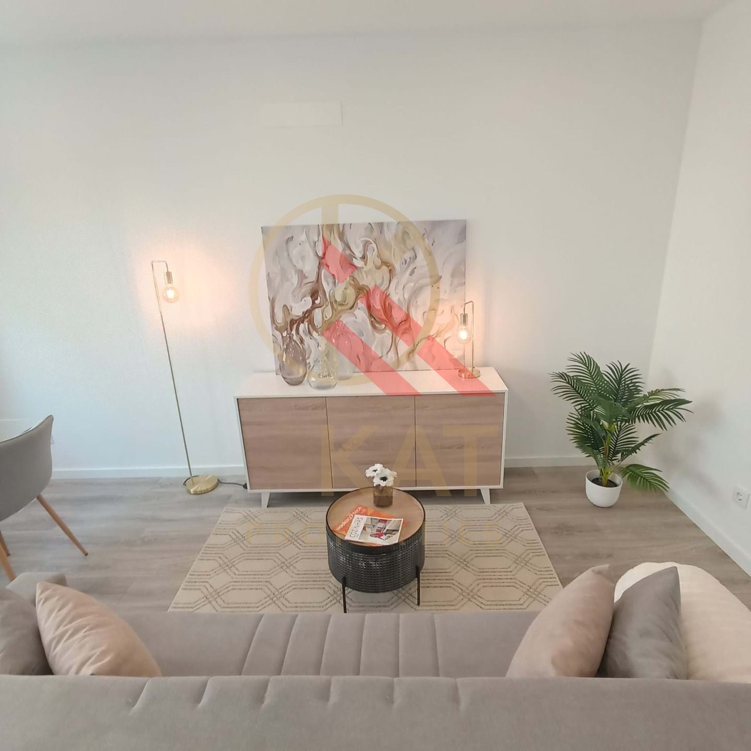 Apartamento T3, Espaçoso e com Vista Rio, em São Vicente