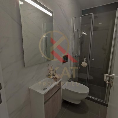 Apartamento T3, Espaçoso e com Vista Rio, em São Vicente
