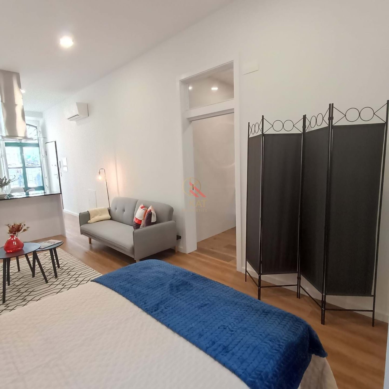 OPEN SPACE MODERNO E RENOVADO – 63M² + LOGRADOURO 