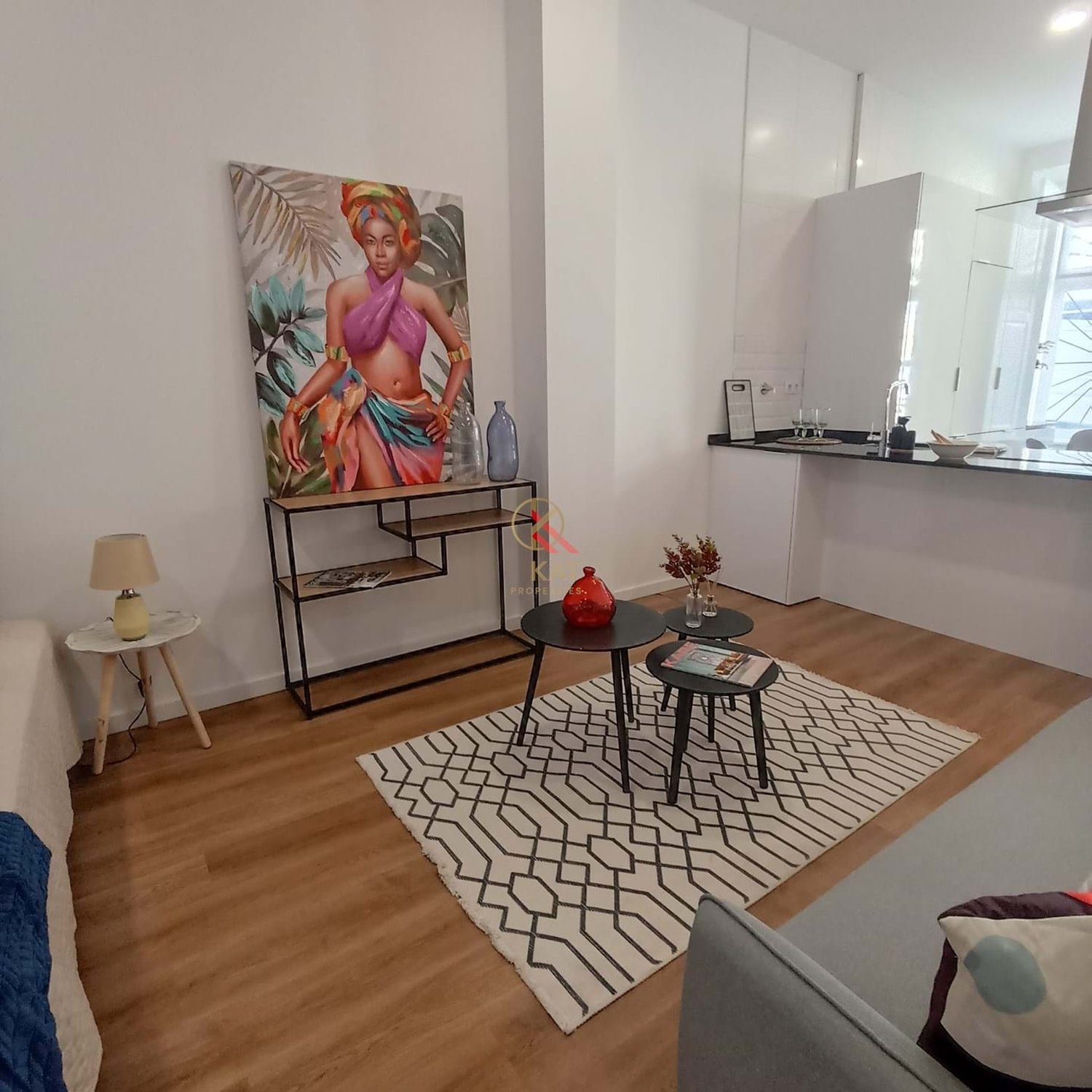 OPEN SPACE MODERNO E RENOVADO – 63M² + LOGRADOURO 