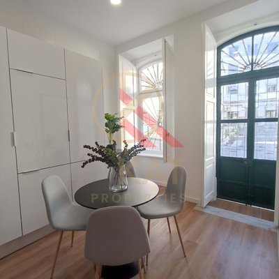 OPEN SPACE MODERNO E RENOVADO – 63M² + LOGRADOURO 