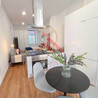 OPEN SPACE MODERNO E RENOVADO – 63M² + LOGRADOURO 
