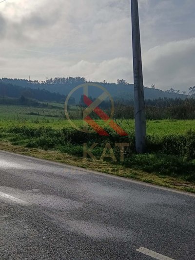Terreno Industrial com 23.000 m² e localização privilegiada à venda em Torres Vedras 