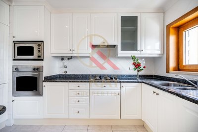 Apartamento T1 com Vista Mar e uma Localização de Excelência
