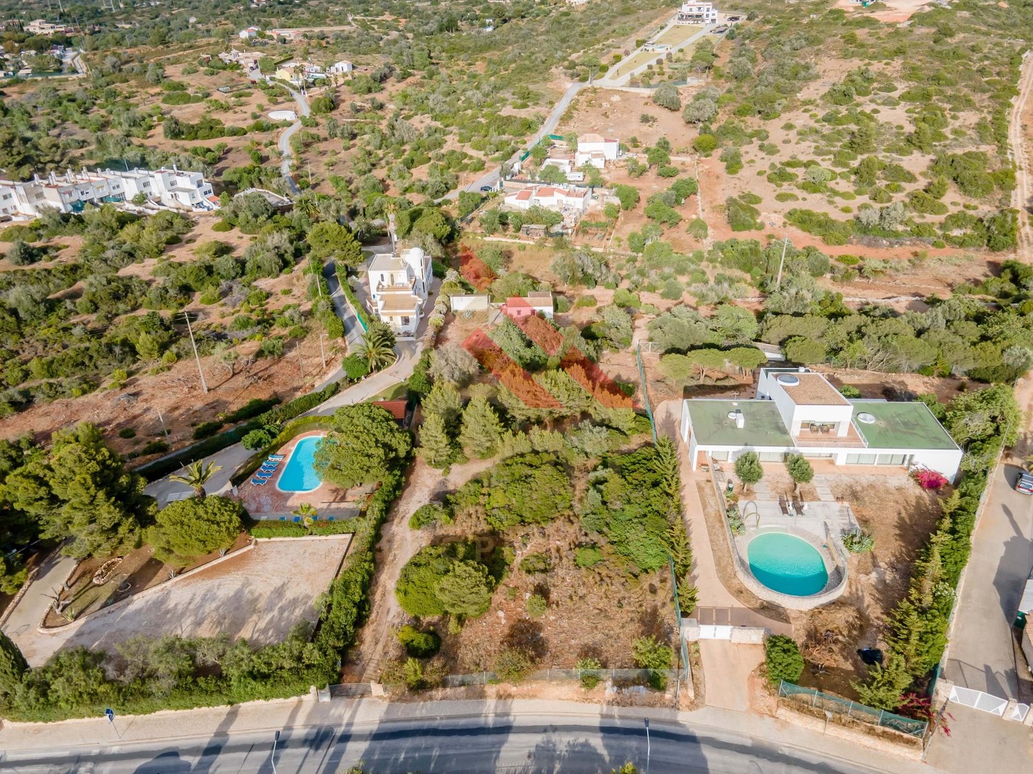 Terreno para Venda a 850 metros da Praia dos Caneiros, Ferragudo