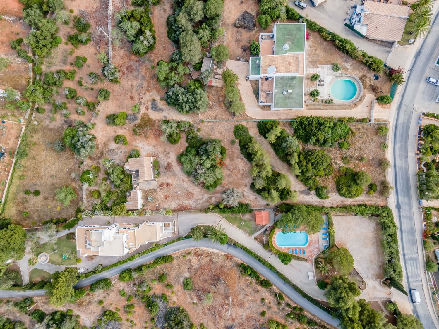 Terreno para Venda a 850 metros da Praia dos Caneiros, Ferragudo