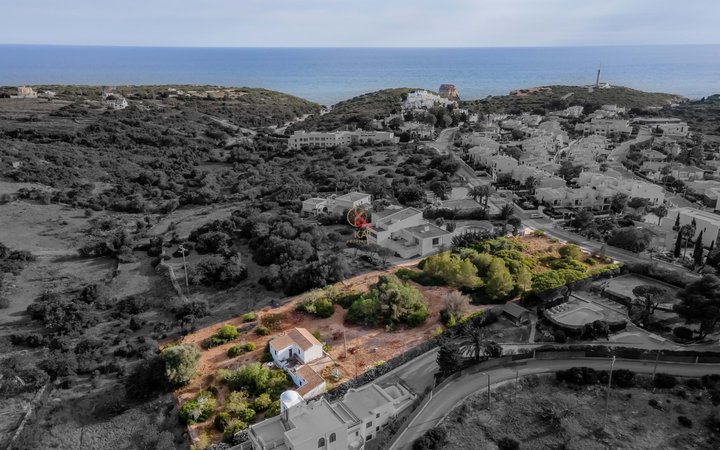 Terreno para Venda a 850 metros da Praia dos Caneiros, Ferragudo