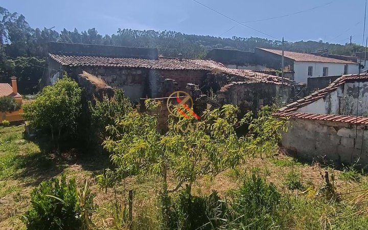 Terreno Urbano à Venda na Freixeira – Loures | 205 m²