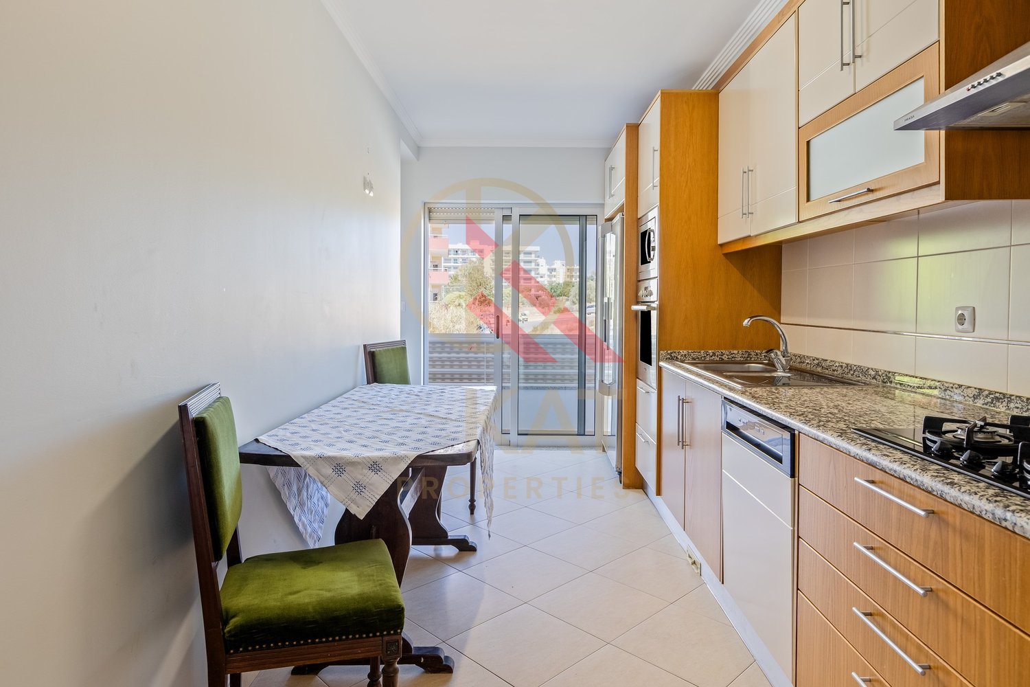 Apartamento T2  na Rua do Alportel em Faro