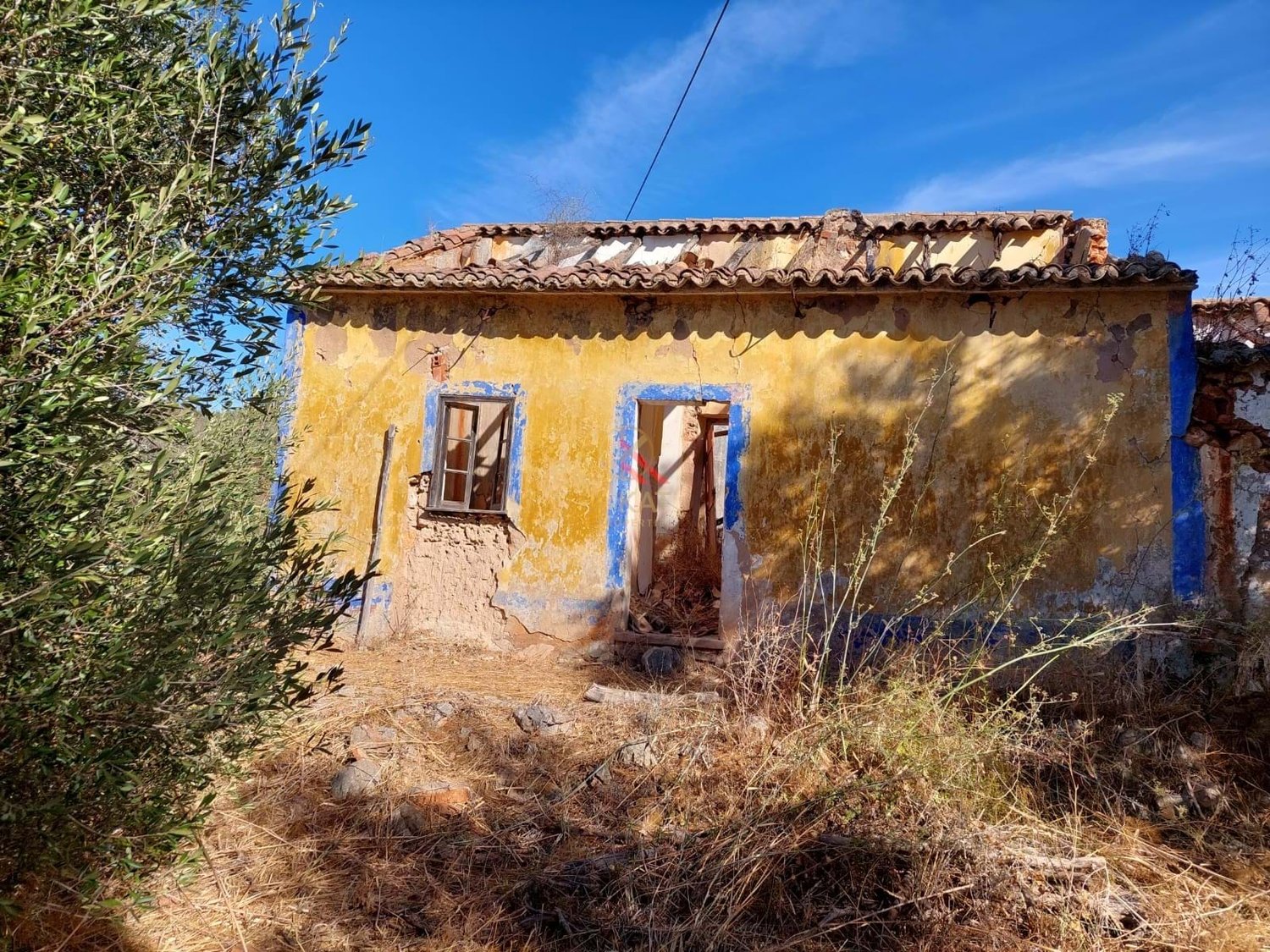 Terreno com Ruínas - Oportunidade em Silves perto da barragem do Arade