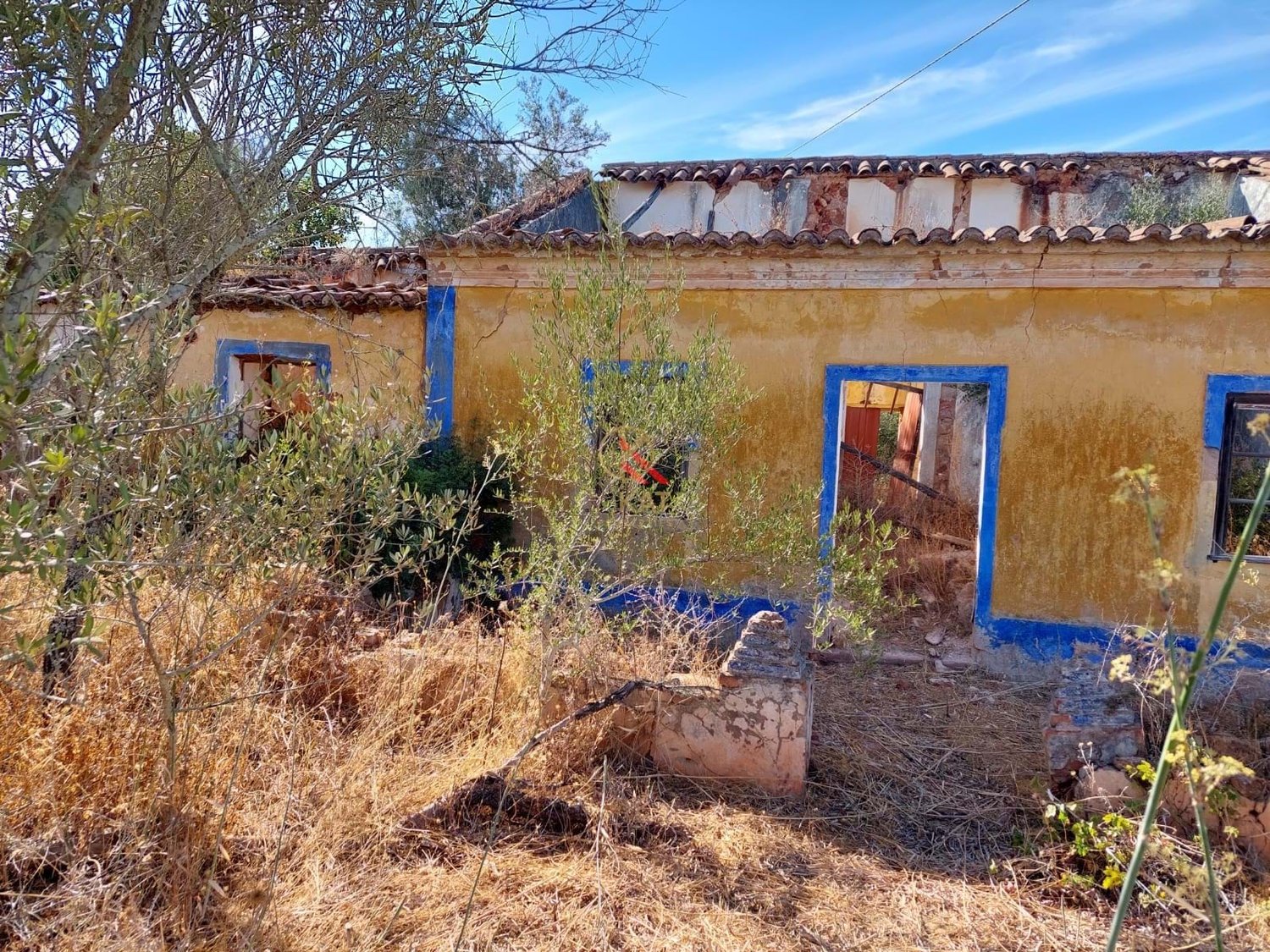 Terreno com Ruínas - Oportunidade em Silves perto da barragem do Arade