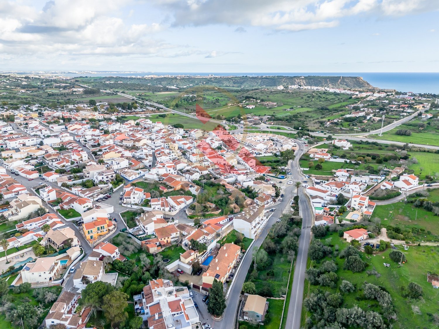 Moradia Geminada T3 em Condomínio Privado – Espiche, Lagos