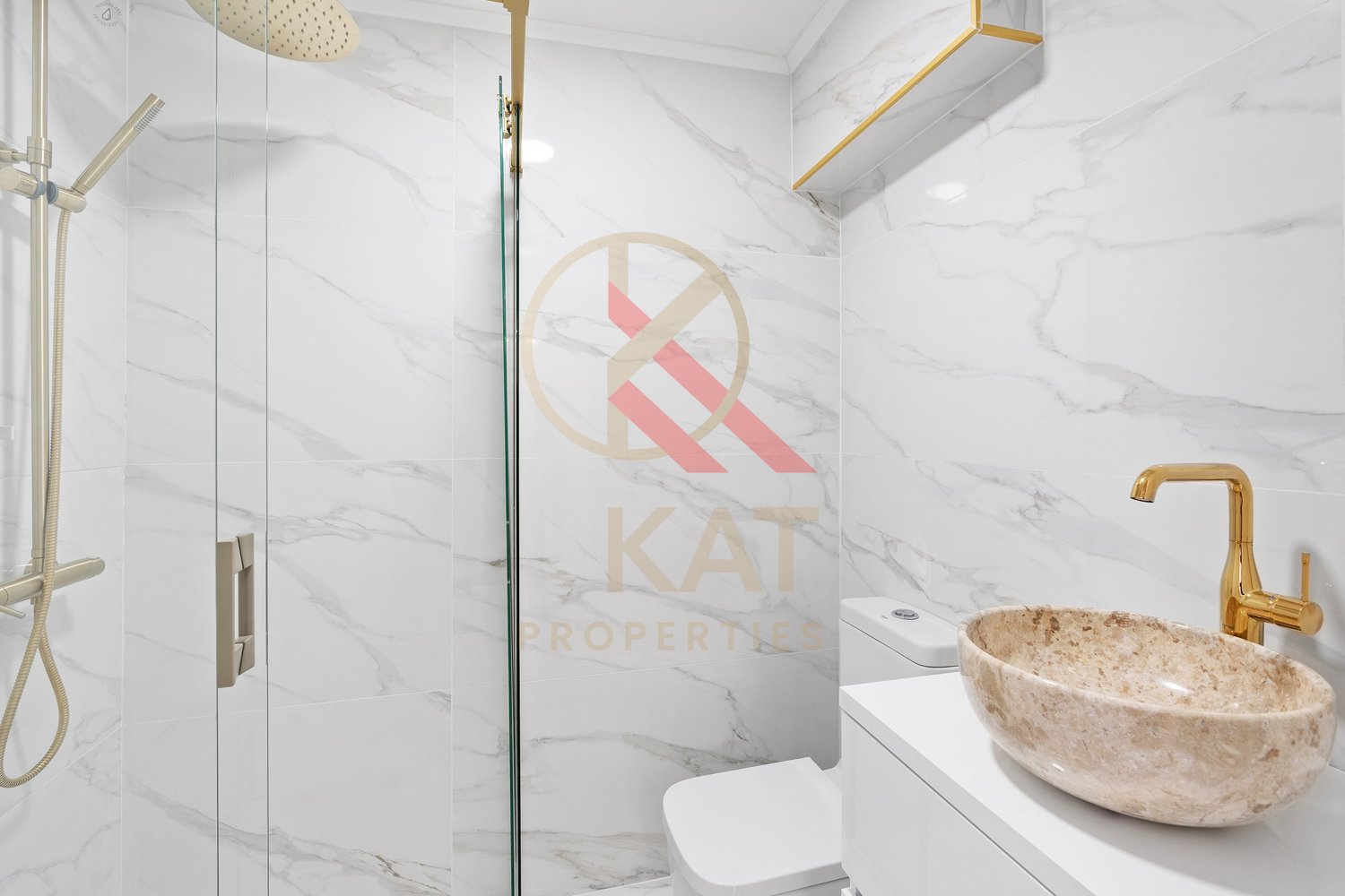 T2 de Sonho em Caxias, Oeiras – Vista Mar, Terraço Privativo com Jacuzzi e a 30 metros da Praia