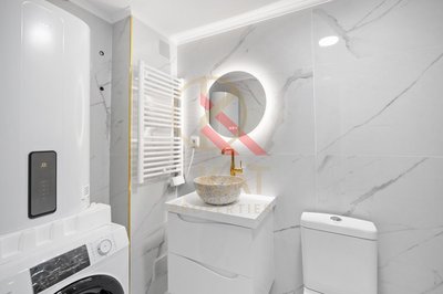 T2 de Sonho em Caxias, Oeiras – Vista Mar, Terraço Privativo com Jacuzzi e a 30 metros da Praia