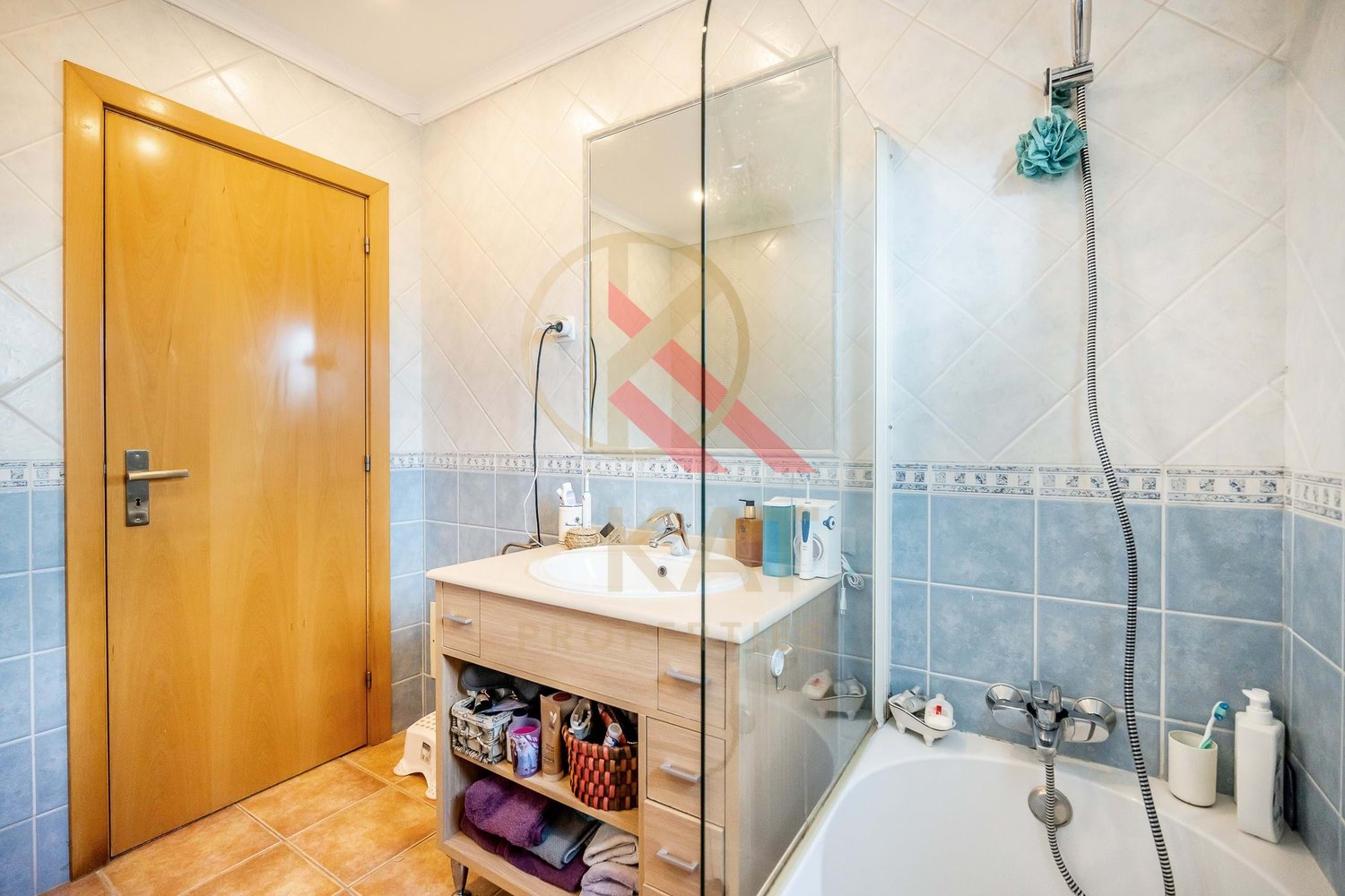 Moradia Geminada T3 em Condomínio Privado – Espiche, Lagos