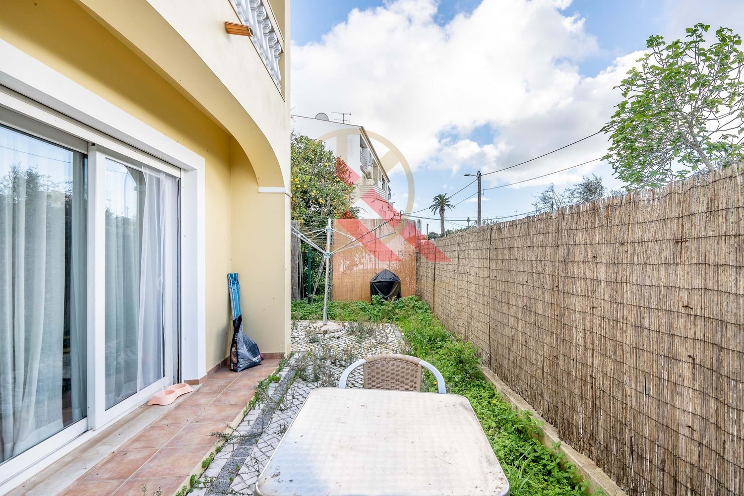 Moradia Geminada T3 em Condomínio Privado – Espiche, Lagos