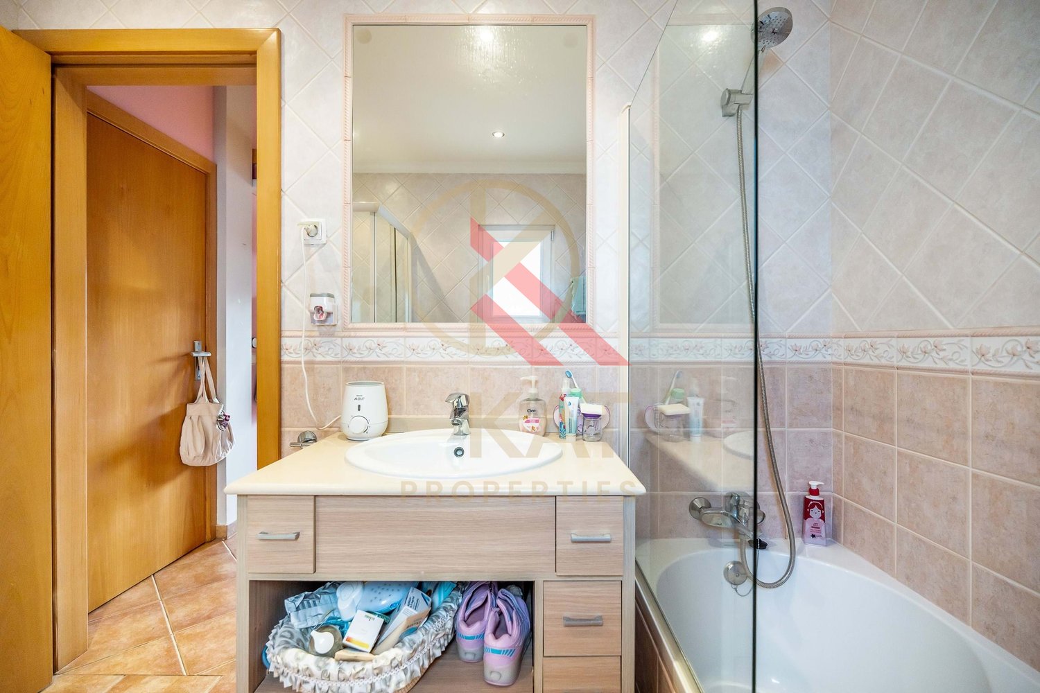 Moradia Geminada T3 em Condomínio Privado – Espiche, Lagos