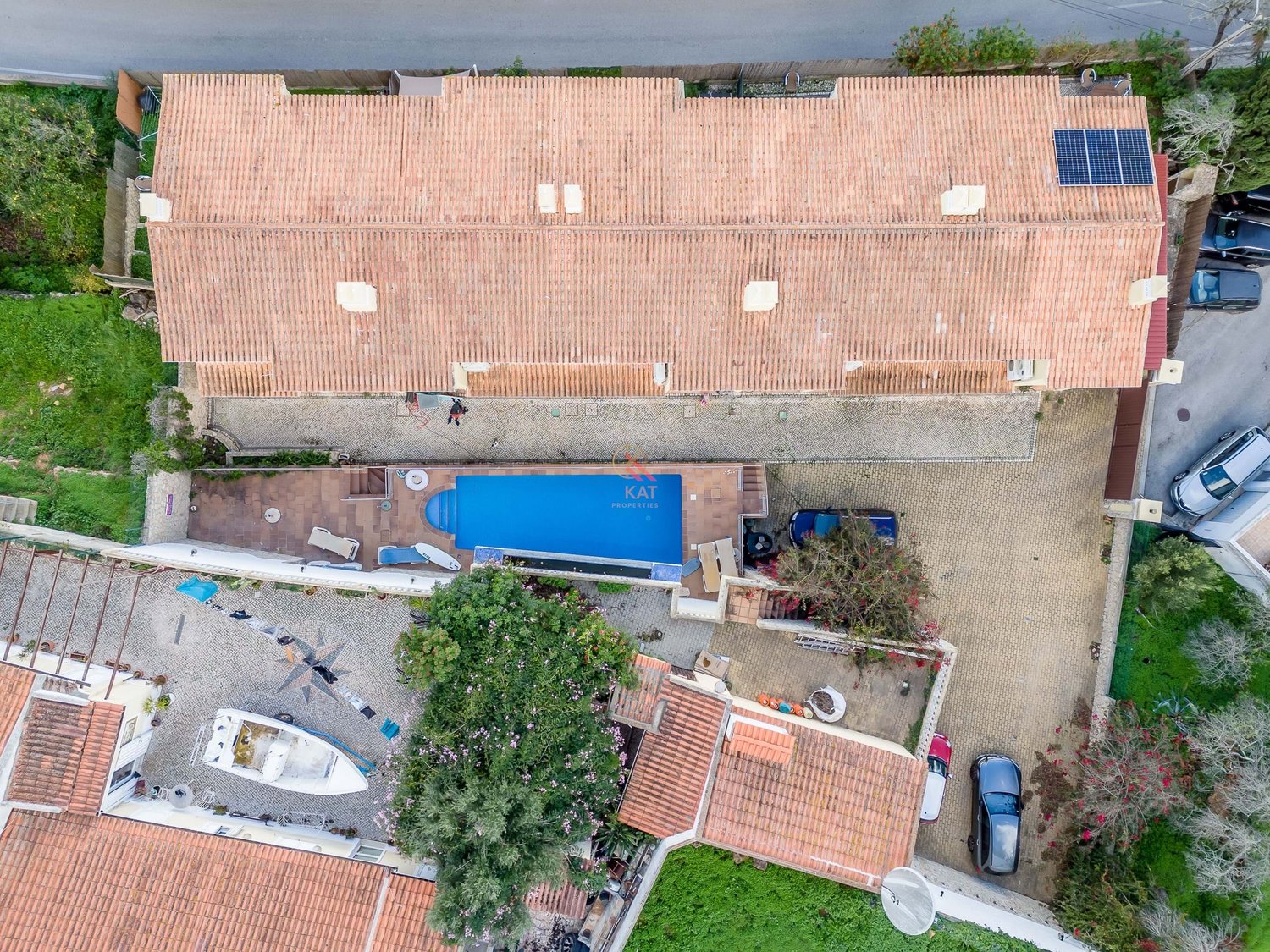 Moradia Geminada T3 em Condomínio Privado – Espiche, Lagos