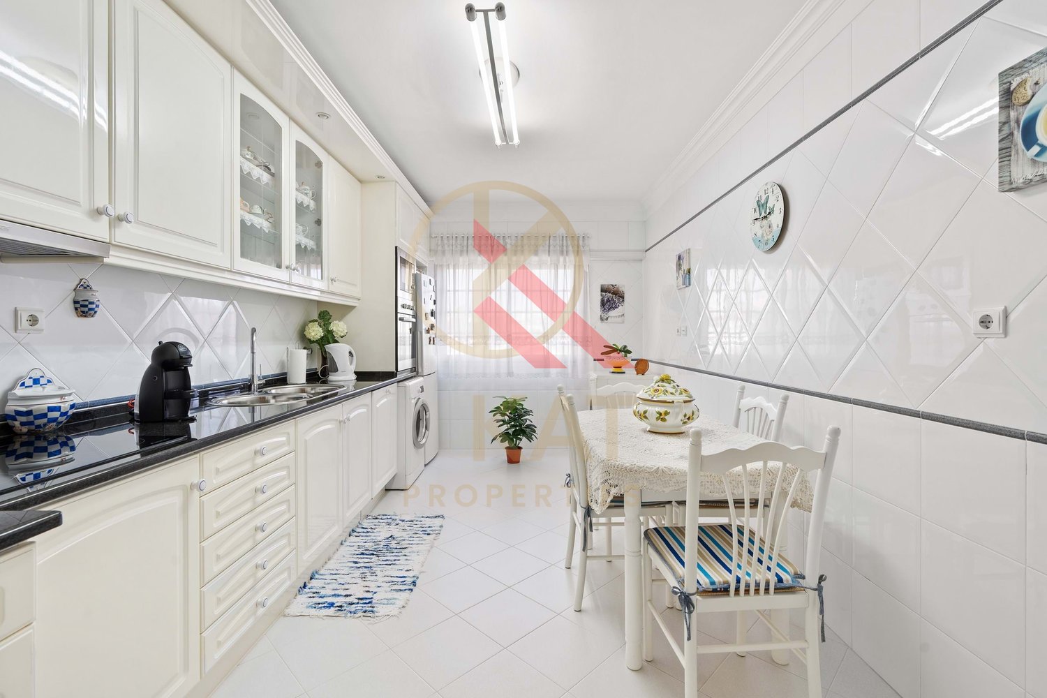 Oportunidade em Rio de Mouro — T3 Luminoso com bons acabamentos