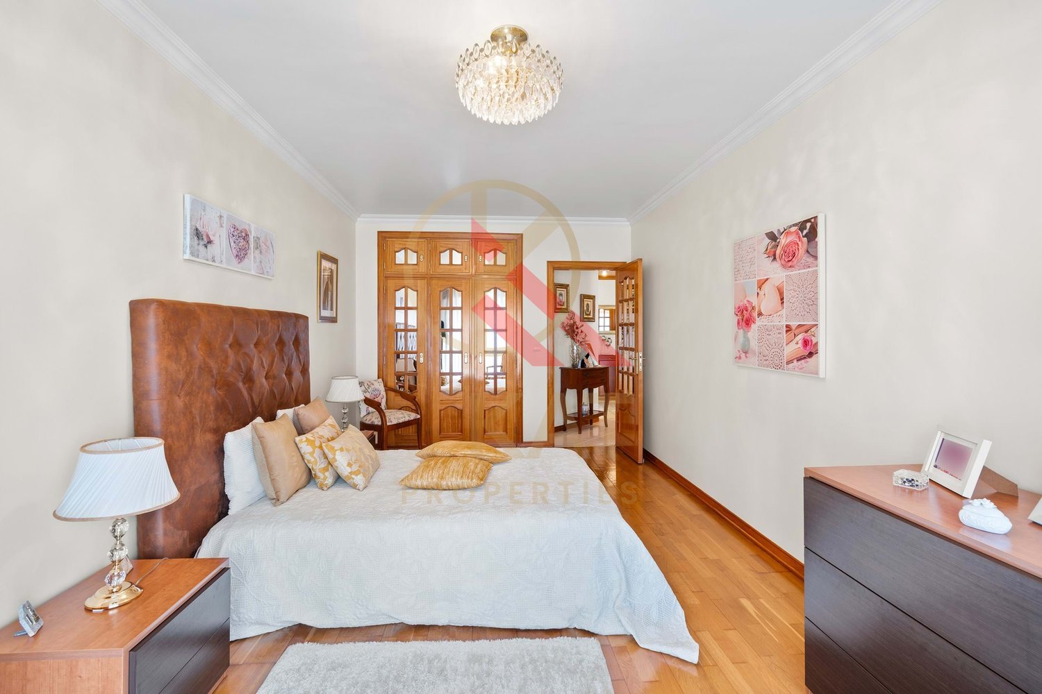 Oportunidade em Rio de Mouro — T3 Luminoso com bons acabamentos