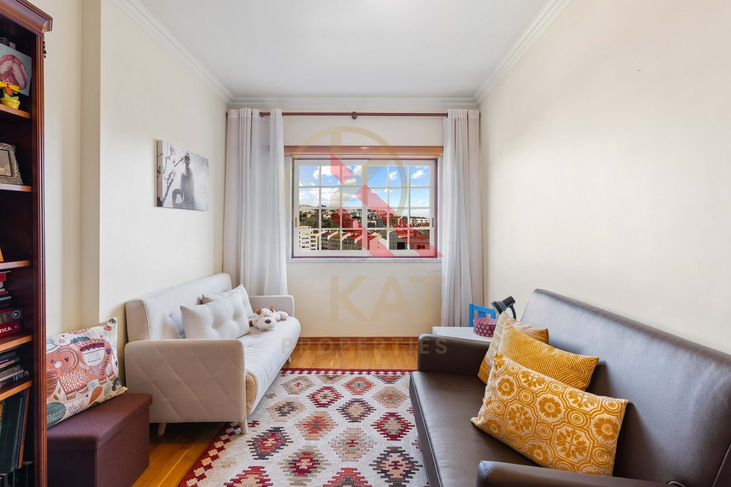 Oportunidade em Rio de Mouro — T3 Luminoso com bons acabamentos