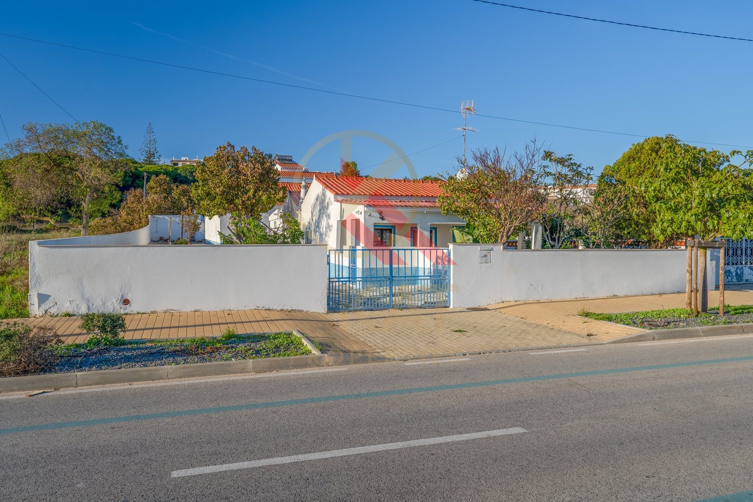 Propriedade com Localização Premium a 200m da Meia Praia – Lagos