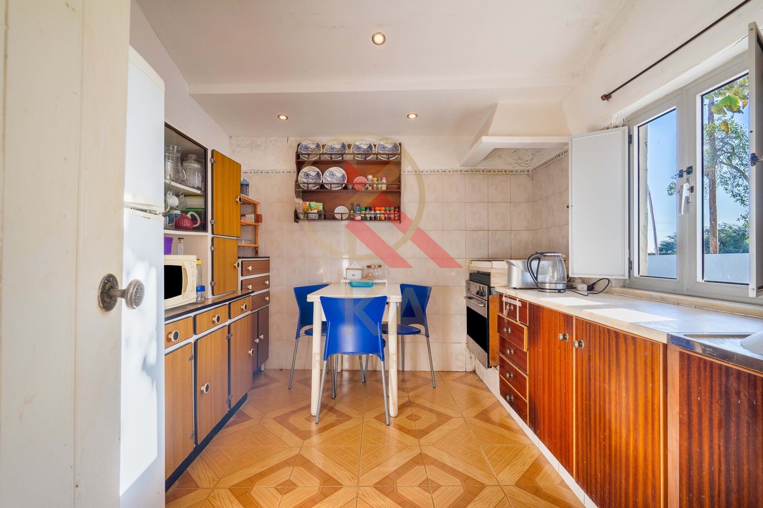 Propriedade com Localização Premium a 200m da Meia Praia – Lagos