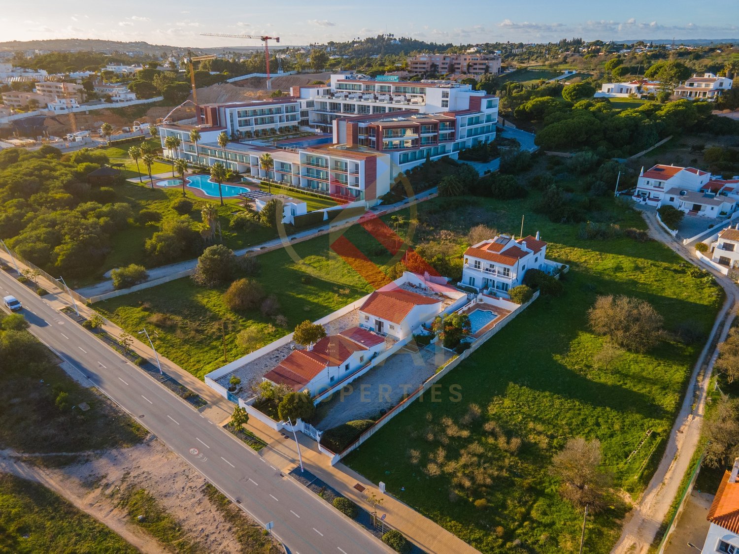 Propriedade com Localização Premium a 200m da Meia Praia – Lagos