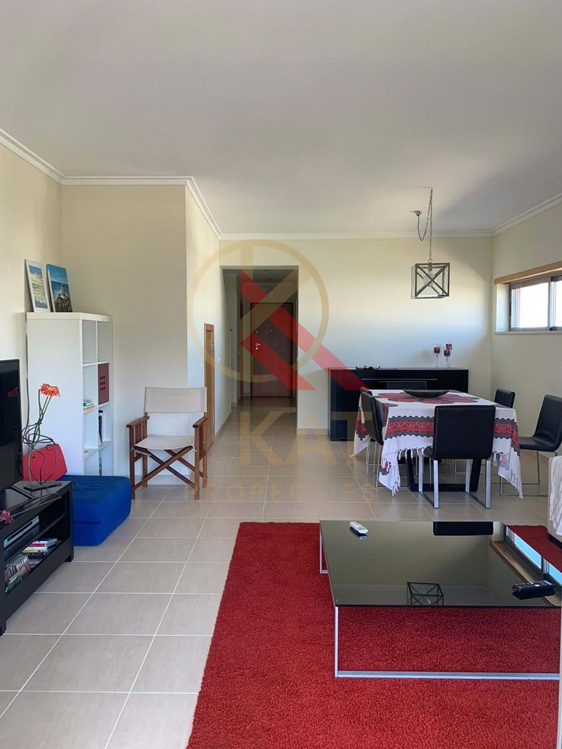 Aluga-se ao ano apartamento T2 duplex no Vale França, em Portimão