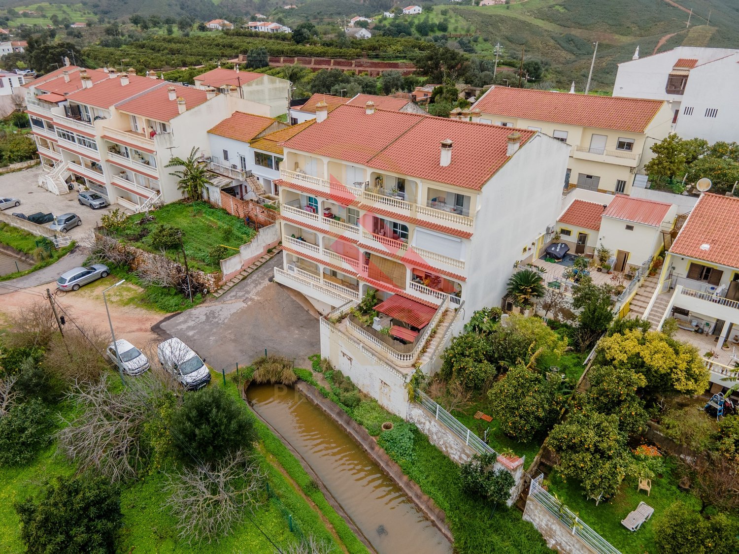 Apartamento T1 + 2 em Silves com Vista Desafogada 