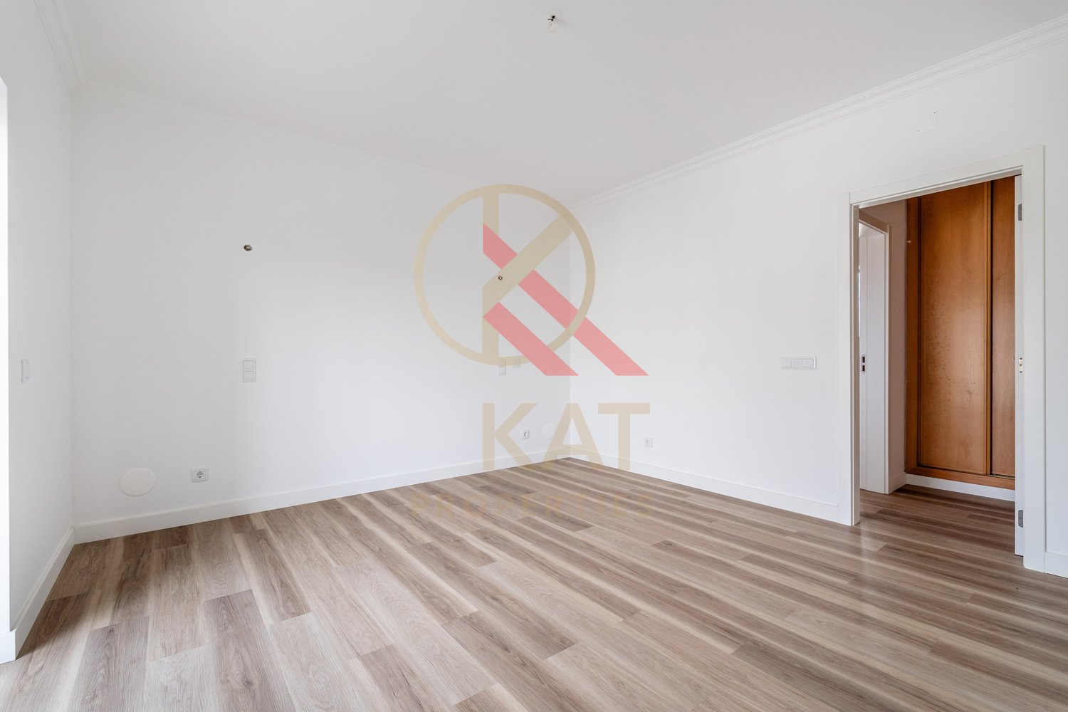 Excelente Moradia T3 com Piscina e Espaço Exterior Privativo