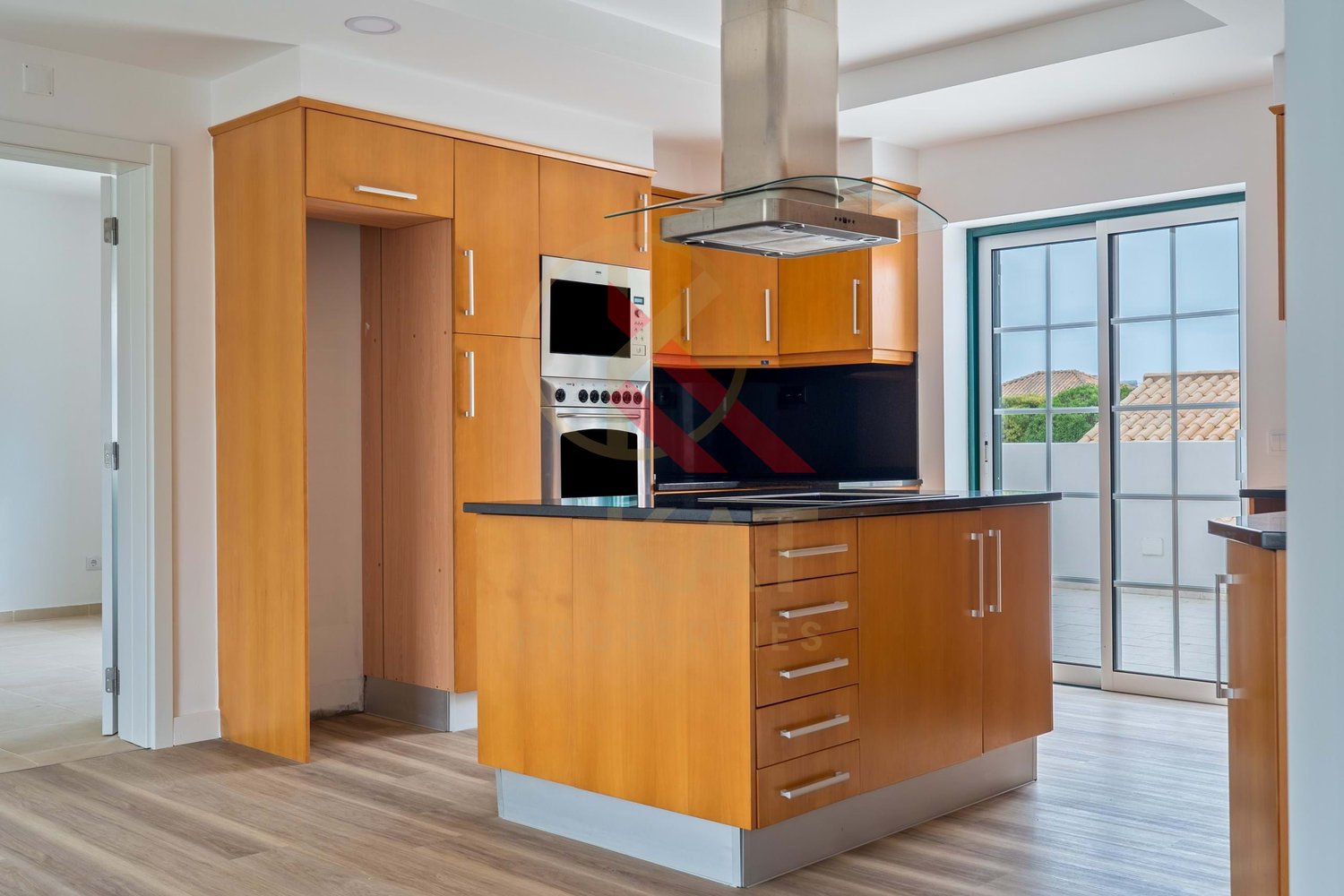 Excelente Moradia T3 com Piscina e Espaço Exterior Privativo