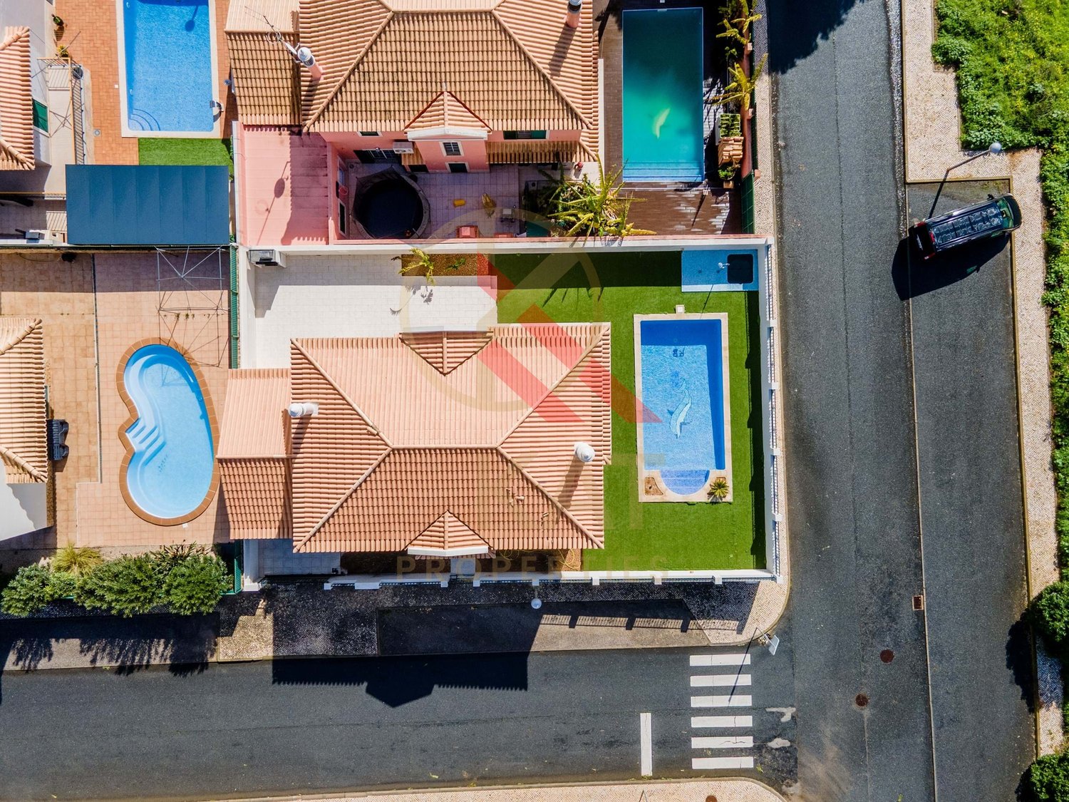 Excelente Moradia T3 com Piscina e Espaço Exterior Privativo