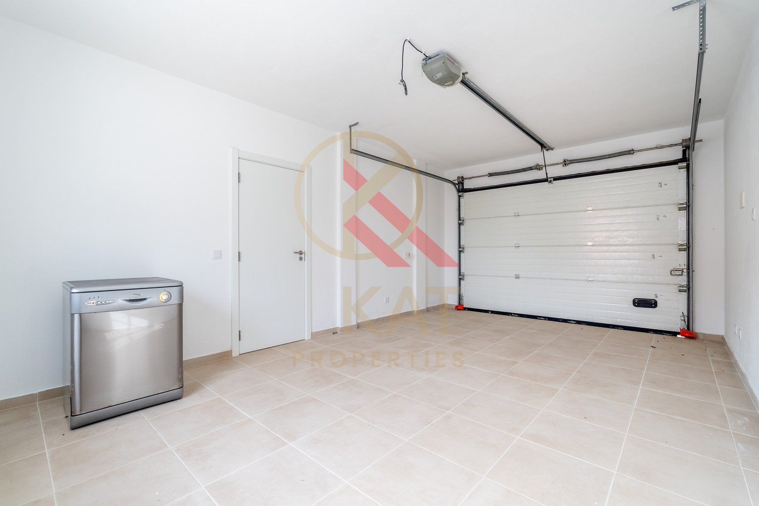 Excelente Moradia T3 com Piscina e Espaço Exterior Privativo