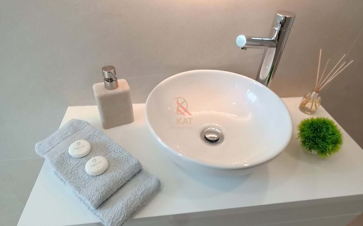 Apartamento T3 Remodelado em Benfica – Varandas | Elevadores | Zona Central
